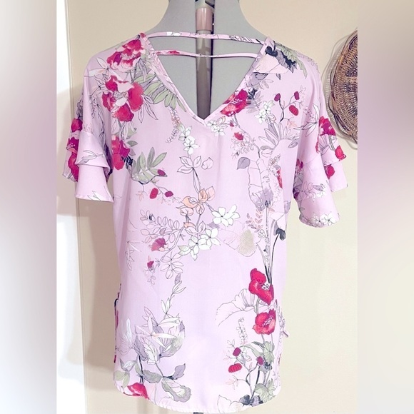 Maurices Floral Blouse Size Medium Ruffled Sleeves Tie Sides Lavender Chiffon - Picture 4 of 9